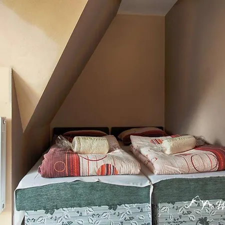 Krystian 3* مورزاسيخله