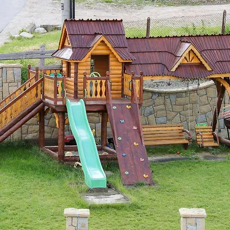 Krystian 3* مورزاسيخله