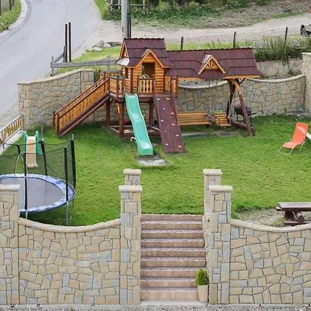 Krystian 3* مورزاسيخله