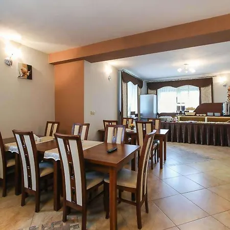 Krystian فندق مبيت وإفطار