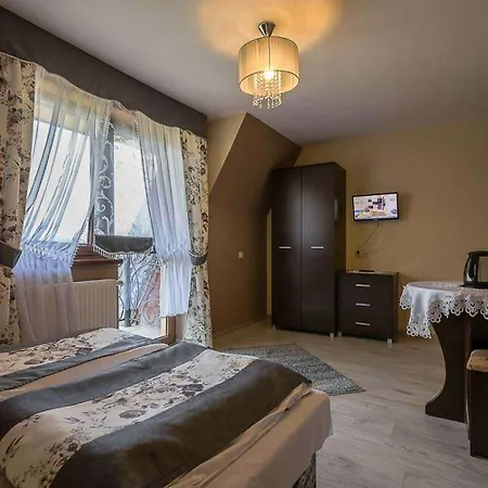 Krystian 3* مورزاسيخله