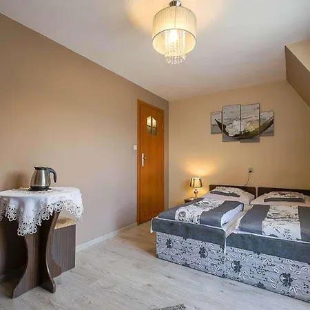 Krystian Bed & Breakfast *