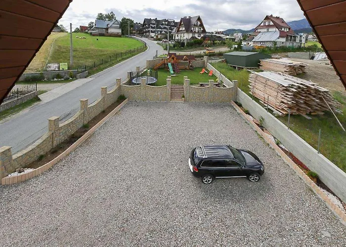 Krystian Oda ve Kahvaltı