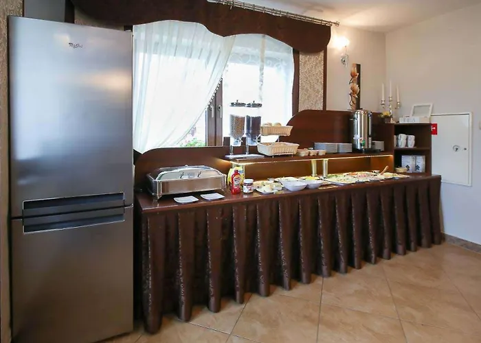 Krystian Couette-café 3*