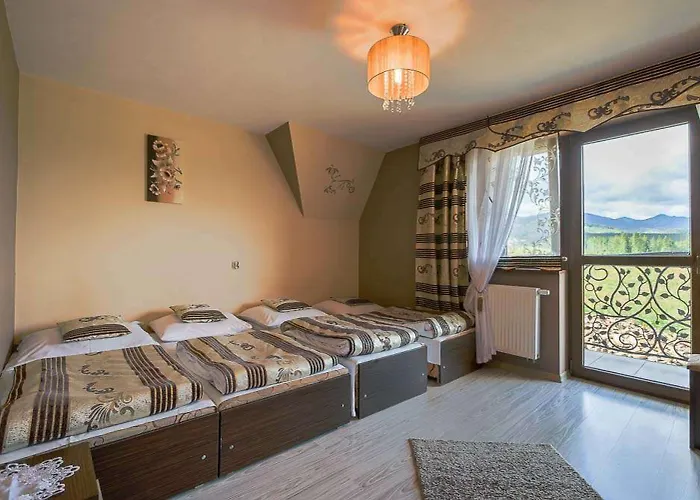 Oda ve Kahvaltı Krystian 3*