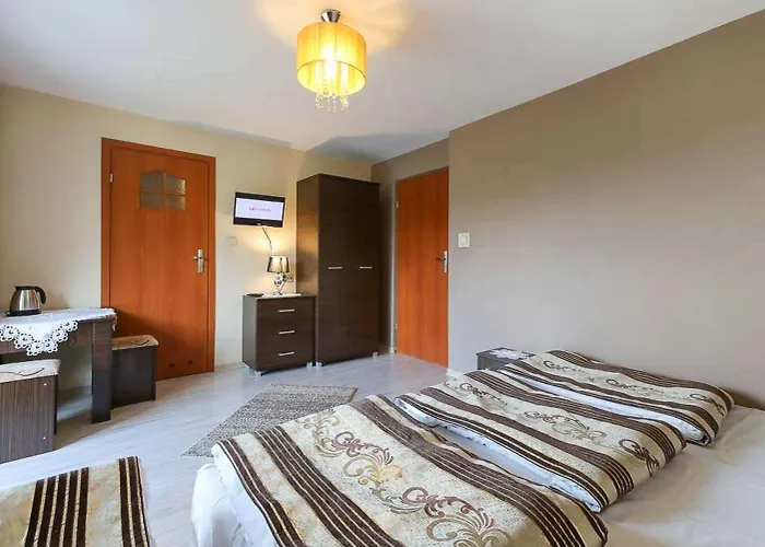 Couette-café Krystian 3*