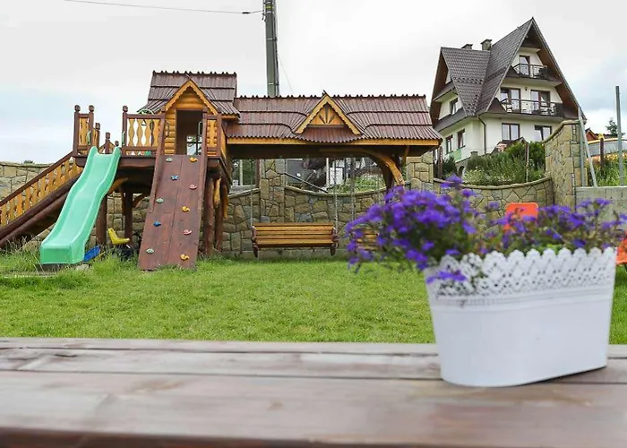 Krystian Couette-café 3*